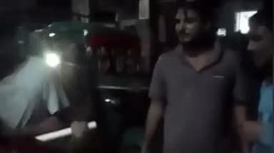 फतेहपुर: जहानाबाद में उधारी पैसा मांगने पर महिला के साथ हुई मारपीट, वीडियो हुआ वायरल, महिला ने SP से कार्रवाई की लगाई गुहार