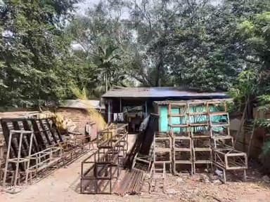 খড়গপুর ১: খড়্গপুরের গোলবাজার এলাকাতে রেলের বিদ্যুৎ চুরি করে ব্যবহার, অবৈধ নির্মাণও, হাতেনাতে ধরলেন এ ডি আর এম
