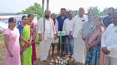 రుద్రంగి: రైతులకు అండగా సీఎం రేవంత్ రెడ్డి ప్రభుత్వం:కాంగ్రెస్ నేతలు