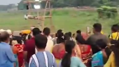 সাঁইথিয়া: সাঁইথিয়ায় ময়ূরাক্ষী নদীর তীরে ভক্তিময় ছট পূজা অনুষ্ঠিত হলো