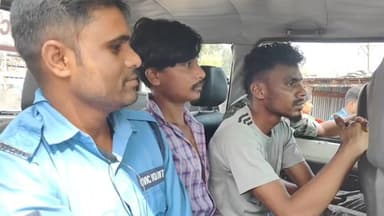 দাঁতন ১: লরি থেকে মোবাইল চুরি করার অপরাধে দুই ব্যক্তিকে গ্রেফতার করে  দাঁতন আদালতে পেশ করলো বেলদা  থানার পুলিশ।
