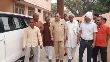 मथुरा: जहर देकर भाई को मारने का आरोप, मृतक के परिजन कार्यवाही की मांग को लेकर पहुंचे एसएसपी दफ्तर