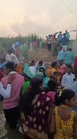 Haveli Khadagpur Mein Manaya Gaya amma call mein Chhath Parv aur aaj pahla aarak hua