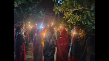 दरौंधा: आज दारौंदा में छठ महापर्व पर कैंडल मार्च के साथ मतदाता जागरूकता अभियान चलाया गया