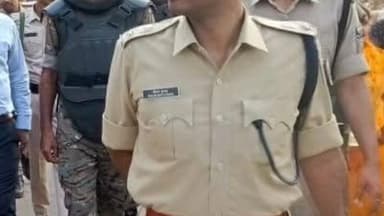 डेहरी: छठ पूजा को लेकर सोन नदी स्थित घाटों का एसपी और एसडीएम ने किया संयुक्त निरीक्षण