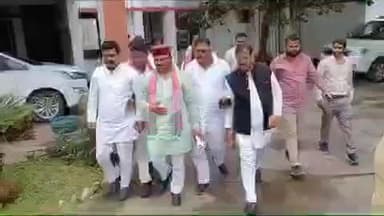 बलरामपुर: सेखुईया गांव में हुई हिंसा को लेकर सपा का प्रतिनिधिमंडल एसपी से मिला, कानून व्यवस्था ध्वस्त होने का लगाया आरोप