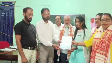 চমৰীয়া: সোনতলী আঞ্চলিক মহাবিদ্যালয়ত নিযুত মইনা আঁচনিৰ চেক বিতৰণ