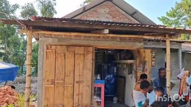 চতিয়াৰ কটৰাটীত দোকানৰ তলা ভাঙি দোকানৰ ভিতৰৰ সামগ্ৰিত কৰিলে অগ্নি সংযোগ, ভুক্তভোগীৰ প্ৰতিক্ৰিয়া