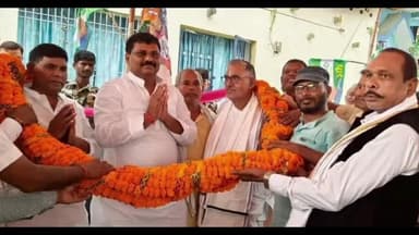 सहदेई बुजुर्ग: मजरोहि में जदयू प्रदेश अध्यक्ष उमेश सिंह कुशवाहा ने चलाया जनसंपर्क अभियान