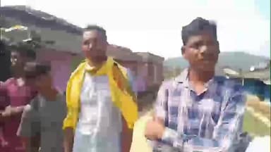 आठनेर: छिंदवाड़ वन ग्राम में नेटवर्क की समस्या से लोग परेशान, केवाईसी सहित ग्रामीणों के कई काम अटके