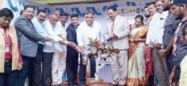 ಶಿಗ್ಗಾಂವ: ಪಟ್ಟಣದಲ್ಲಿ ಪಠ್ಯತರ ಚಟುವಟಿಕೆ ಕಾರ್ಯಕ್ರಮ ಉದ್ಘಾಟಿಸಿದ ಶಾಸಕ ಪಠಾಣ್