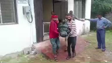टीकमगढ़: बल्देवगढ़: नशे में युवक ने खाया जहरीला पदार्थ, हुई मौत, पुलिस जांच में जुटी