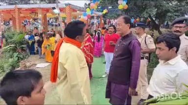 थावे: सांसद डॉ. आलोक कुमार सुमन ने थावे व जादोपुर के छठ घाटों का किया निरीक्षण, व्रतियों से मांगा आशीर्वाद