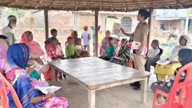बलरामपुर: मिशन शक्ति अभियान फेज फाइव के अंतर्गत जनपद के विभिन्न स्थानों पर पुलिस द्वारा आयोजित किया गया जागरूकता कार्यक्रम
