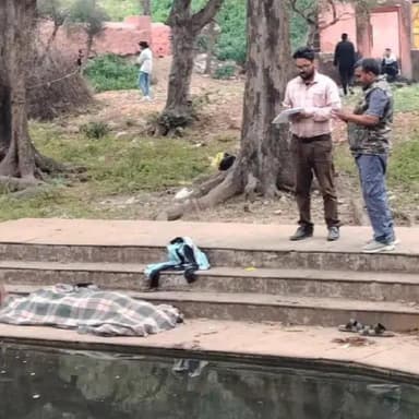 मालाखेड़ा: भरतरी हरी मंदिर के पुरुष स्नान घर के पास एक व्यक्ति का शव मिलने से क्षेत्र में फैली सनसनी
