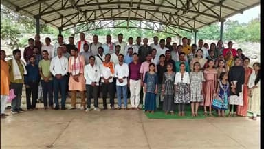 बिंद्रानवागढ़ गरियाबंद: जंगलपुर घाट स्थित डोंगेश्वर महादेव मंदिर में राष्ट्रीय स्वयंसेवक संघ खंड छुईखदान का दीपावली मिलन समारोह संपन्न