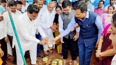 ಹೊಸಪೇಟೆ: ಹಂಪಿಯಲ್ಲಿ ನೂತನ ಗ್ರಾಮ ಪಂಚಾಯಿತಿಯ ಕಟ್ಟಡ ನಿರ್ಮಾಣಕ್ಕೆ ಭೂಮಿ ಪೂಜೆ ನೆರವೇರಿಸಿದ,ಸಂಸದ ತುಕಾರಾಂ