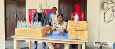 लौकहा: लौकहां थाना पुलिस ने शराब, हथियार और बाइक के साथ दो अपराधियों को गिरफ्तार कर न्यायिक हिरासत में भेजा