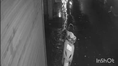 કતારગામ: અથવા પોલીસ સ્ટેશન વિસ્તારમાં અજાનિયા ચોરે મોપેડ ની ચોરી કરી ફરાર સમગ્ર ઘટના સીસીટીવી માં કેદ.