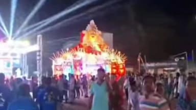 চণ্ডীপুর: চণ্ডীপুর বিধানসভার বরোজে জগদ্ধাত্রী পুজো ও মেলা কমিটি আয়োজিত জগদ্ধাত্রী পুজোর আজ সূচনা করেন কাঁথির সাংসদ সৌমেন্দু অধিকার