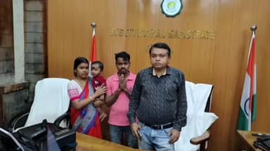 ঘাটাল: সকলের প্রিয় ঘাটালের SDO সুমন বিশ্বাস বদলি হয়ে যাচ্ছেন দুর্গাপুরে