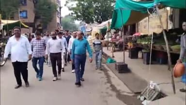 झाबुआ: झाबुआ में विद्युत कर्मचारी कलेक्टर कार्यालय पहुंचे, तहसीलदार को मुख्यमंत्री के नाम सौंपा ज्ञापन