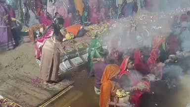 सरदारशहर: बुच्चा गेस्ट हाउस के पास बिहारी बंधुओं द्वारा धूमधाम से मनाया गया छठ पर्व, सूर्योदय के साथ हुआ संपन्न