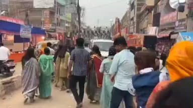 डुमरा: सीतामढ़ी में लखनदेई नदी घाट पर उगते सूर्य को अर्घ्य देकर मनाया गया छठ पूजा