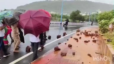 భీమిలి: ఋషికొండలో పర్యటించిన ఎమ్మెల్యే గంట శ్రీనివాసరావు, రాళ్లు పడుతుండటంతో వ్యూ పాయింట్ వద్ద రోడ్డు మూసివేయాలని ఆదేశం