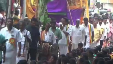 உத்தமபாளையம்: கந்த சஷ்டியை முன்னிட்டு கம்பம் சுப்பிரமணிய சுவாமி கோவிலில் மிக விமர்சையாக திருக்கல்யாணம் நடந்தது