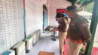 लैंसडाउन: क्षेत्राधिकारी कोटद्वार निहानिका सेमवाल ने कोतवाली लैंसडाउन का अर्द्धवार्षिक निरीक्षण किया