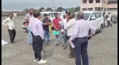 ભાવનગર: વરસાદી પાણી ભરાવાની સમસ્યાને લઈને મેયર અને કમિશનરે અકવાડા સહિતના વિસ્તારોની મુલાકાત લીધી