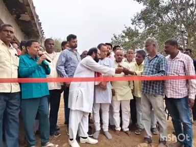 खरौंधी: विधायक अनंत प्रताप देव ने खरौंधी के विभिन्न छठ घाटों का दौरा किया