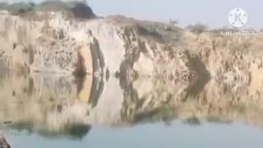 बोली के बड़ागांव सरवर गांव के मकान में आई दरारें, पहाड़ों में विस्फोट से गिर रहे पत्थर, ग्रामीणों में दहशत का माहौल