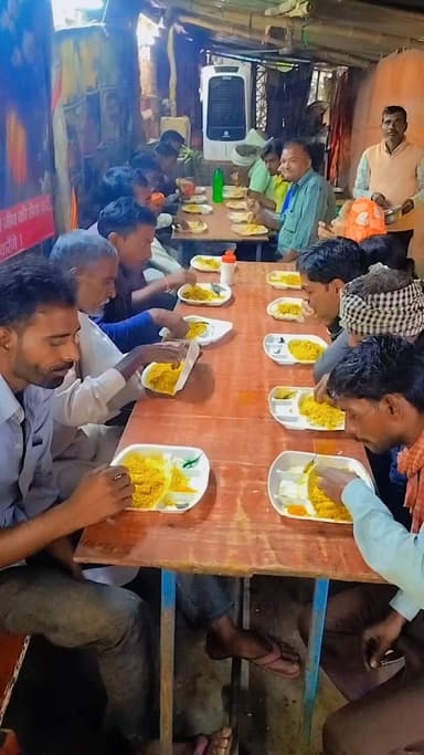 28/10/25को गौ कृपा रसोई सीतापुर (मात्र 10रु भरपेट) 970दिन पूर्ण 
सहयोग प्रदान करने हेतु 9506564444