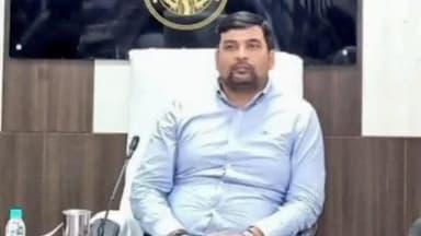 सीतापुर: सीतापुर के जिलाधिकारी अभिषेक आनंद का हुआ ट्रांसफर, विशेष सचिव आबकारी विभाग बनाए गए, राजा गणपति आर होंगे नए जिलाधिकारी