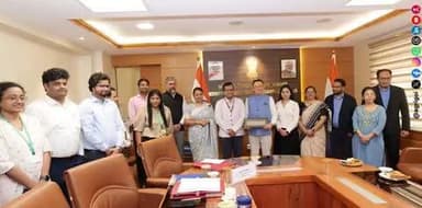 Meeting on “Sharing India’s Experience in Crop Insurance” held at Krishi Bhawan with delegates from Bolivia & Ecuador. #PMFBY