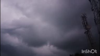 খণ্ডঘোষ: সেহারা বাজার বিস্তীর্ণ এলাকা জুড়ে ঝড়ো হওয়ার সাথে সাথে বৃষ্টি হওয়ায় খাস ধান চাষে ক্ষতির আশঙ্কা করছেন চাষিরা