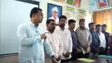 नायगाव-खैरगाव: पंचायत समिती  इंजिनीयर हे घरकुलासाठी लाज घेतात आमदार राजेश पवार  नायगाव पंचायत समिती व्हिडिओ व्हायरल