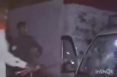 हरिद्वार: जुर्स कंट्री के पास गोसेवकों ने पकड़ा तीन गोवंश लदा वाहन, जमकर की तोड़फोड़