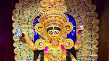 দেশপ্রাণ: মঙ্গোলিক শঙ্খ ধ্বনী ও প্রদীপ প্রজ্বলনের মধ্যদিয়ে আজ জগদ্ধাত্রী পুজোর সূচনা করলো জালালখাঁ বাড় জাগরণী সংঘ,সূচনায় সাংসদ