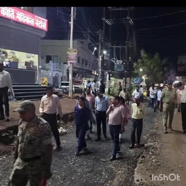 बालोद: कलेक्टर ने बालोद जिला मुख्यालय के दल्ली चौक से मधु चौक तक निर्माणाधीन सड़क कार्य का किया निरीक्षण