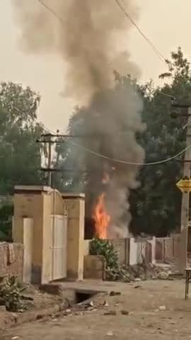 खाजूवाला: जनस्वास्थ्य अभियांत्रिकी विभाग के कार्यालय में लगे ट्रांसफार्मर में आग लग गई
