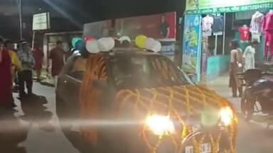 শান্তিপুর: শান্তিপুর লক্ষীতলা পাড়া বারোয়ারীর এবারে রাস উৎসব ৭৫ বর্ষে পদার্পণ করলো আজ সেই উপলক্ষ্যে শহর পরিক্রমা