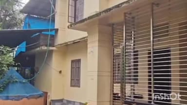 വടകര: നാദാപുരത്ത് വീട്ടുമുറ്റം വൃത്തിയാക്കുന്നതിനിടെ വീട്ടമ്മയുടെ മാല പൊട്ടിക്കാൻ ശ്രമം, പ്രതി ബൈക്കിൽ രക്ഷപ്പെട്ടു