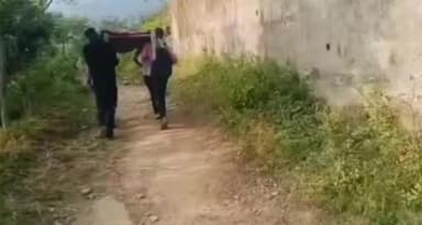 स्वारघाट: नैना देवी के गांव सलोआ में अब भी मूलभूत सुविधाओं का अभाव, ग्रामीण बोले- सरकार और पंचायत का विकास केवल कागजों में