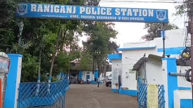 রানিগঞ্জ: জুয়ার বোর্ড থেকে প্রায় ১০ লক্ষ টাকা সহ ৭ জুয়ায়াড়িকে পুলিশ অতর্কিতে অভিযান চালিয়ে গ্রেফতার করলো, জেলা আদালতে পেশ