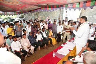 దేవరకద్ర: చేపలు పెంపకం ద్వారా మత్స్యకారుల కుటుంబాల జీవితాల్లో వెలుగులు నింపి
ఆర్థిక అభివృద్ధికి కృషి చేస్తున్నామని మంత్రి