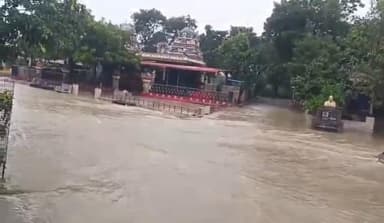 చింతలపాలెం: దొండపాడు తిరుపతమ్మ టెంపుల్ వద్ద వరద