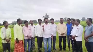 మాచారెడ్డి: ఫారెస్ట్ అధికారులు రజాకారులకు వారసులుగా వ్యవహరిస్తున్న తీరును మార్చుకోవాలని హెచ్చరించిన సిపిఎం కార్యదర్శి చంద్రశేఖర్